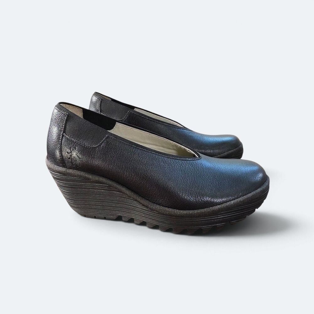 Fly London Yoza438fly Black Leather V-Vamp Wedge Shoes Size 37 US 6.5-7